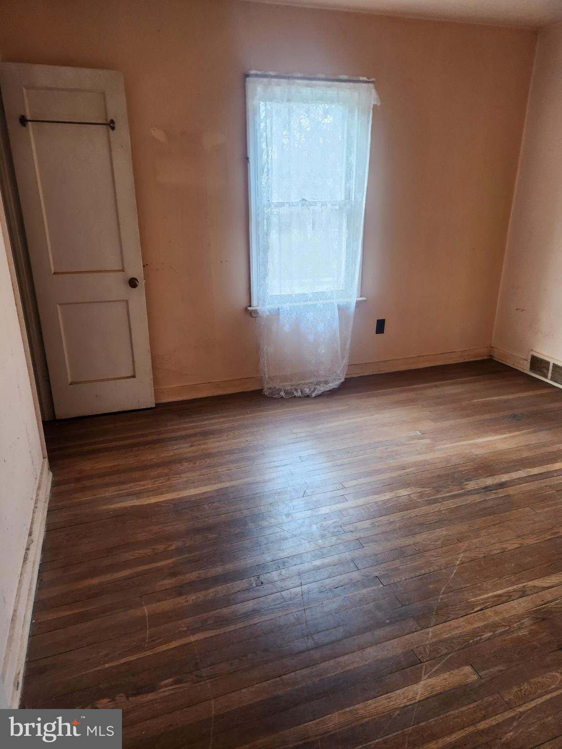 GLENSIDE - Residential