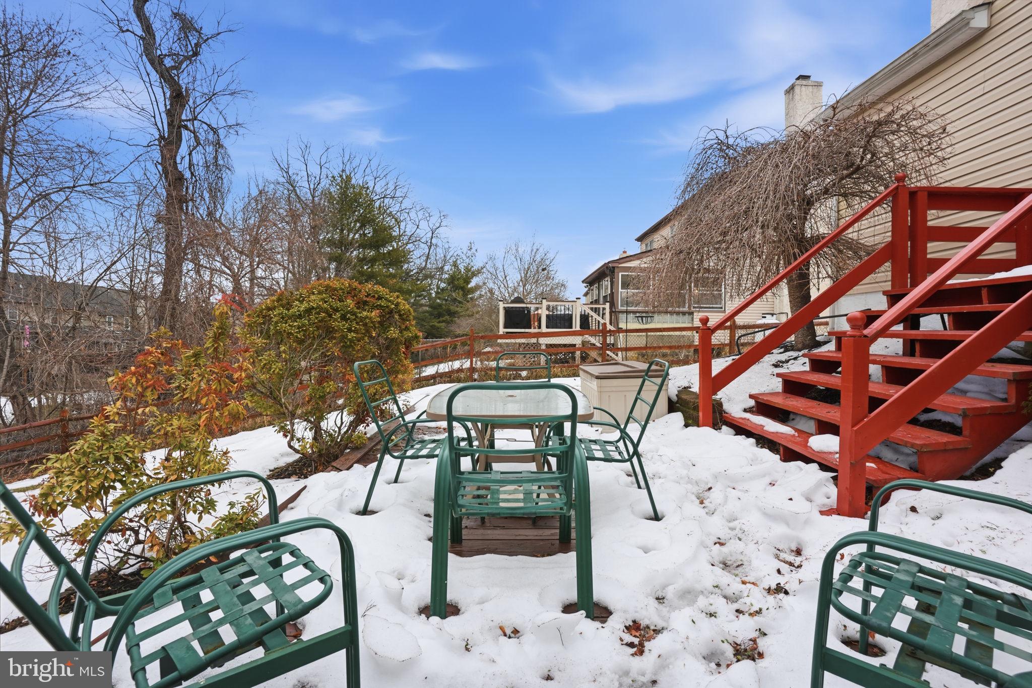 TREELINE ESTS - Residential