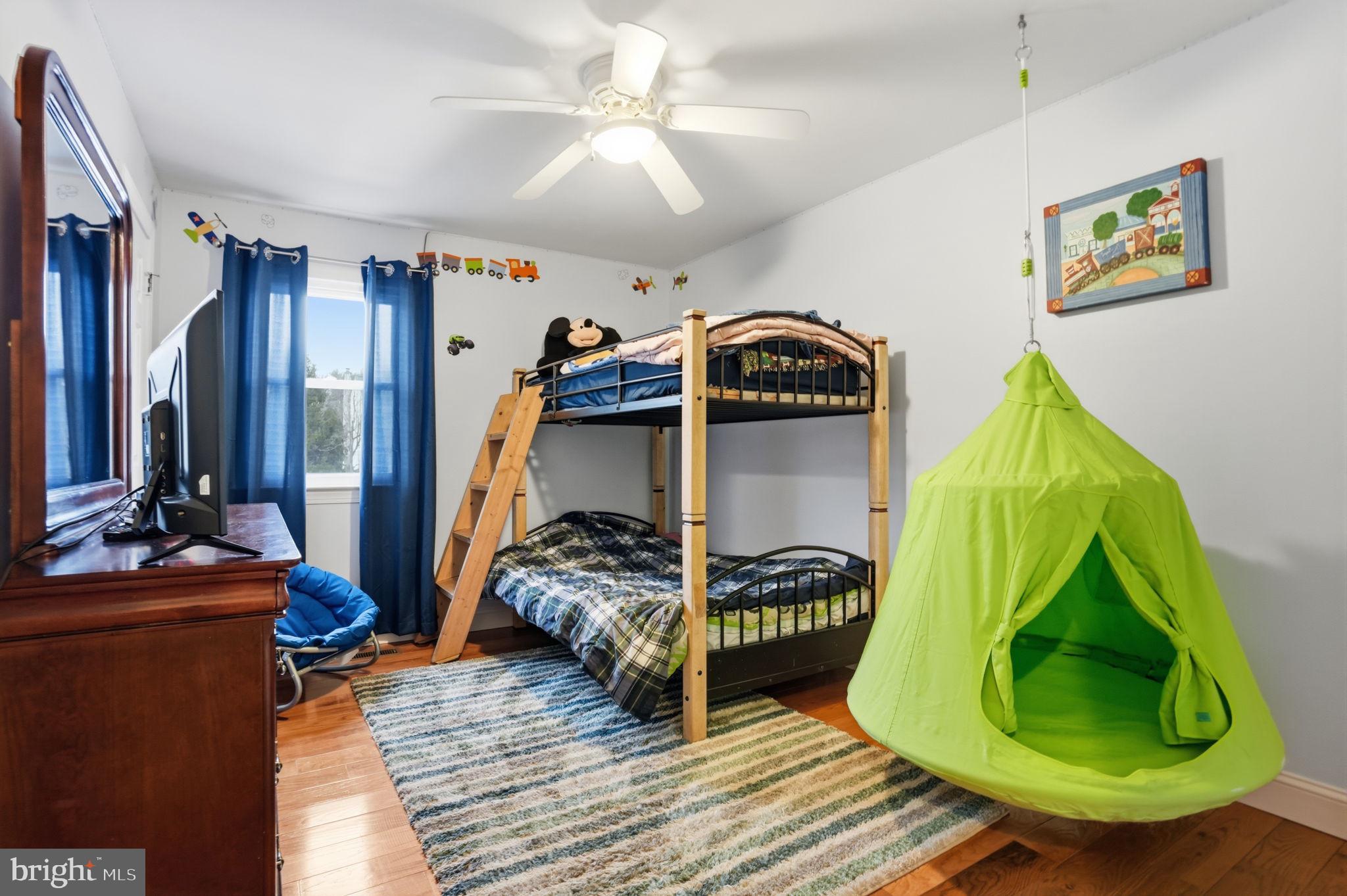 TREELINE ESTS - Residential