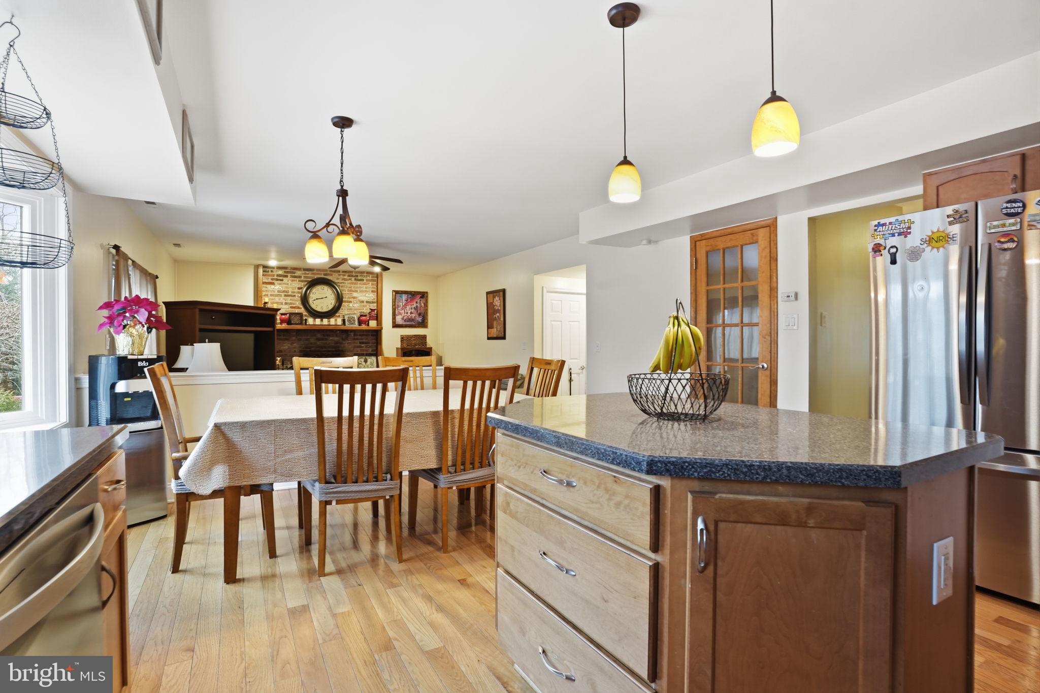 TREELINE ESTS - Residential