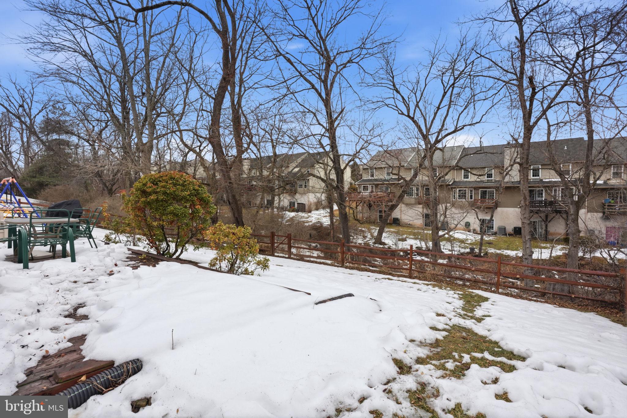 TREELINE ESTS - Residential