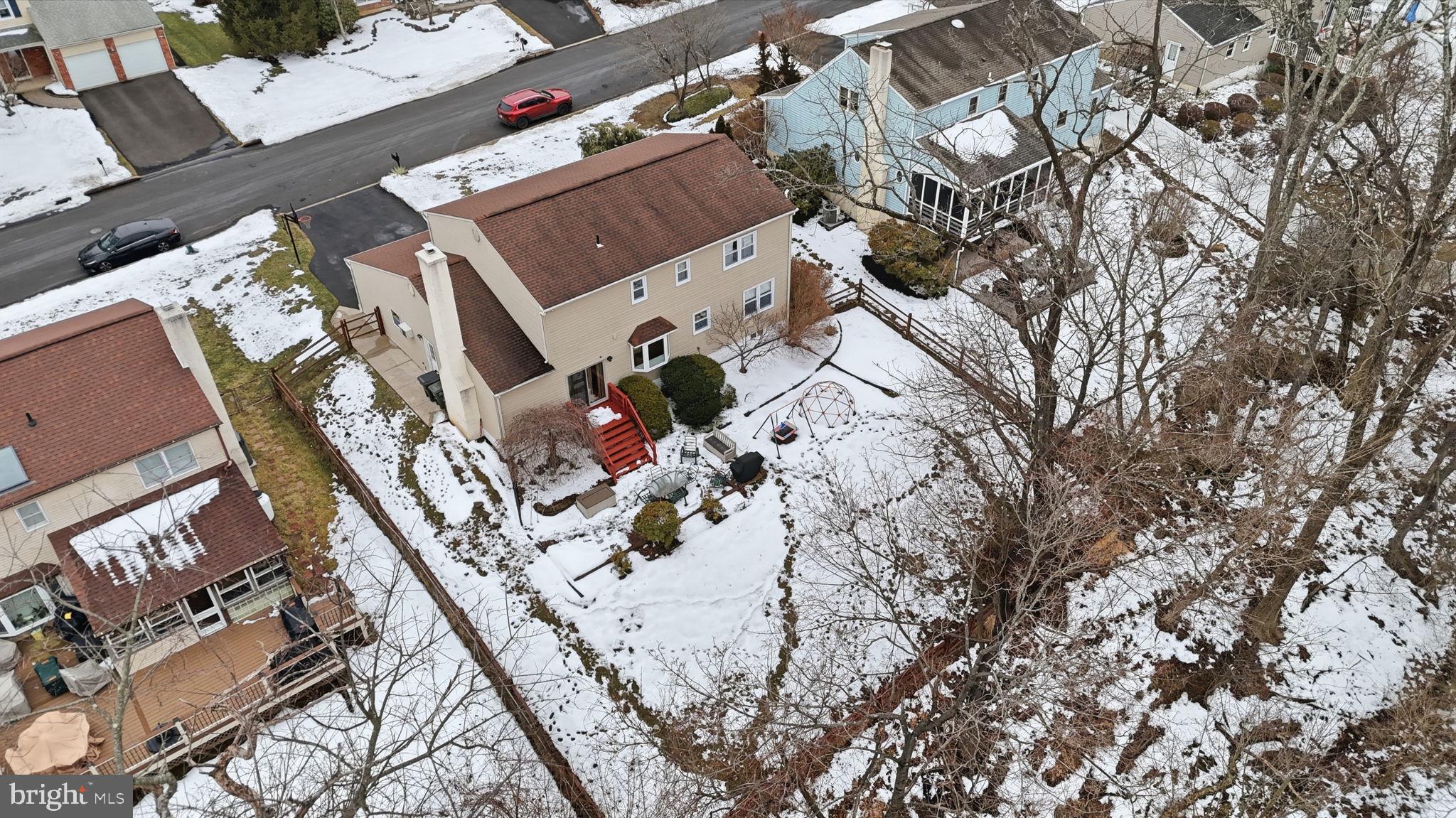 TREELINE ESTS - Residential