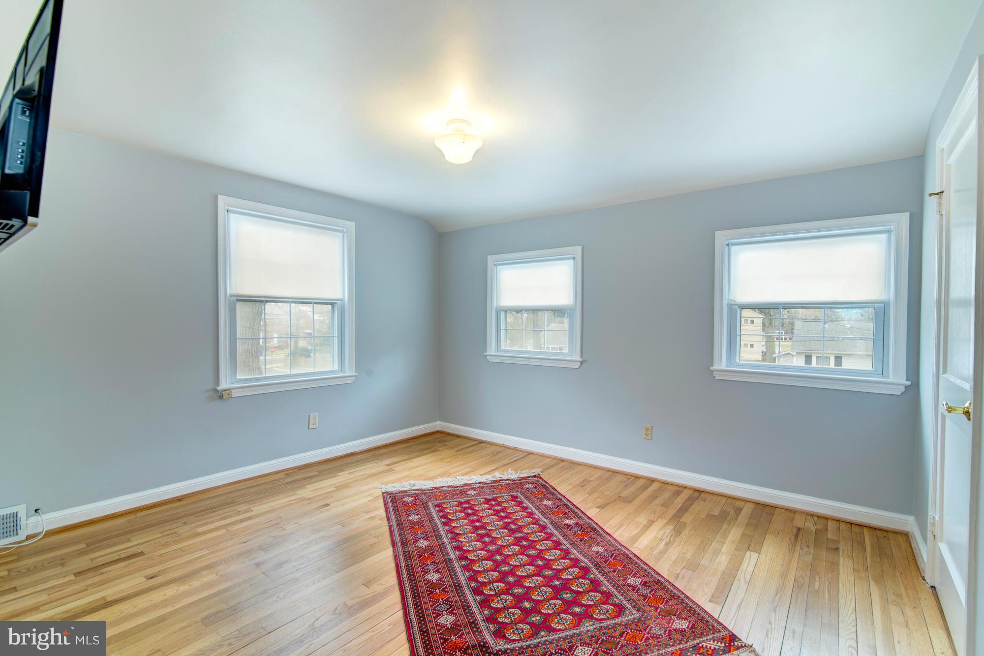 ARLINGTON - Residential