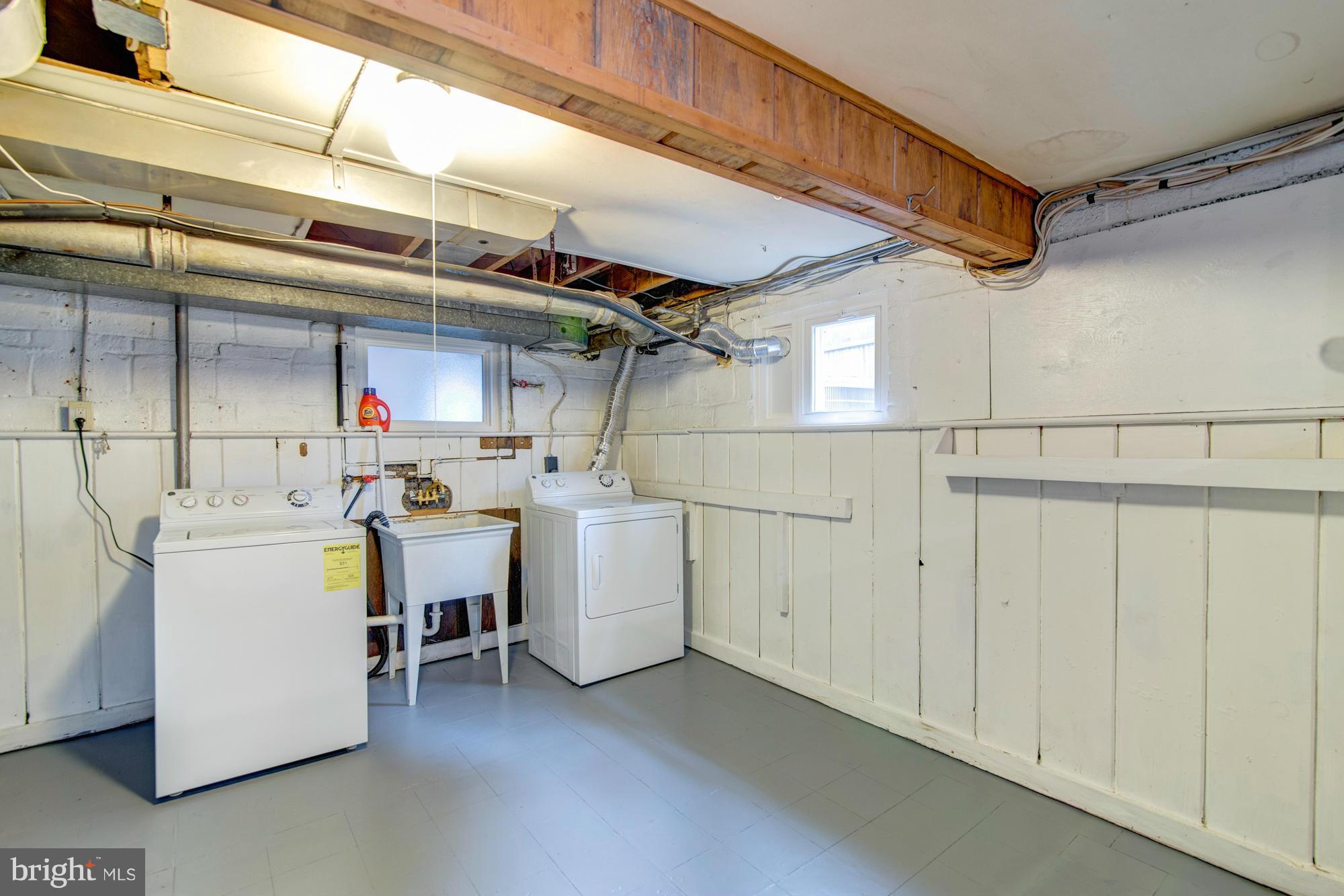 ARLINGTON - Residential