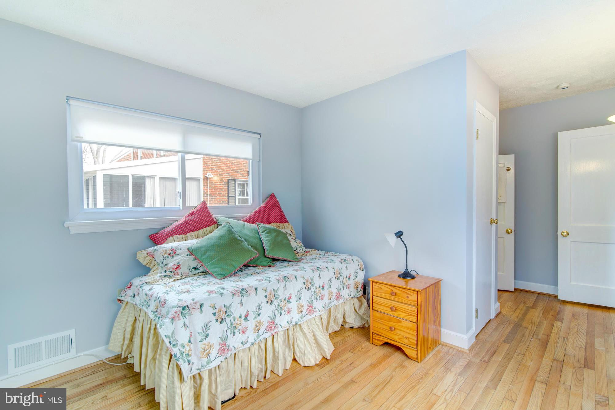 ARLINGTON - Residential