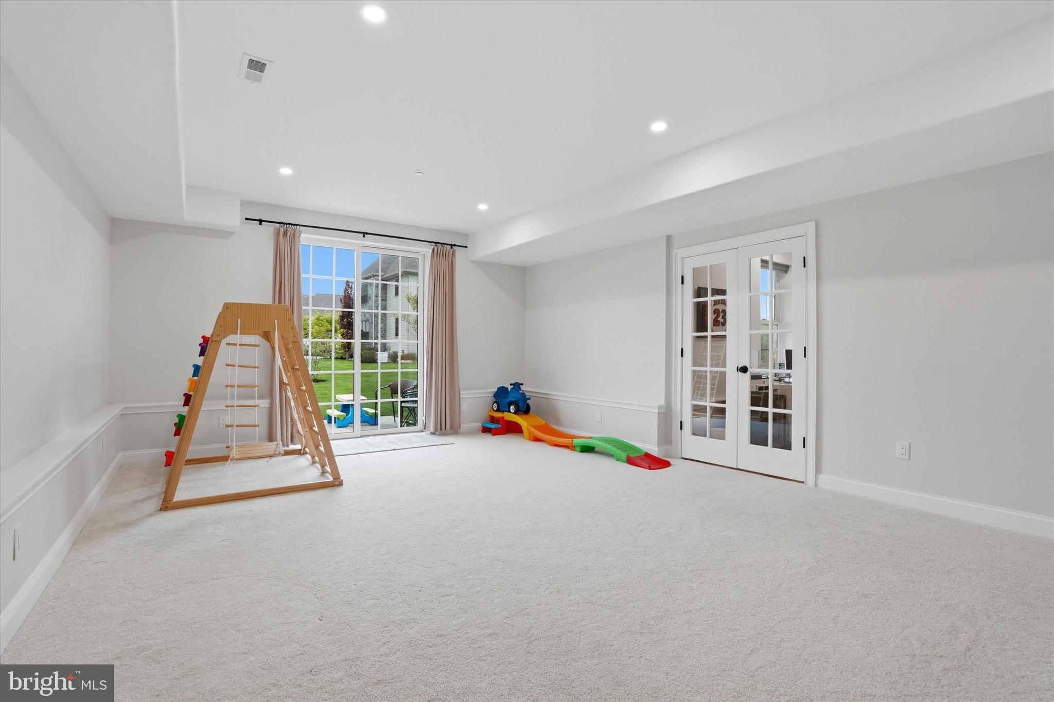 RESERVE AT CREEKSIDE - Residential