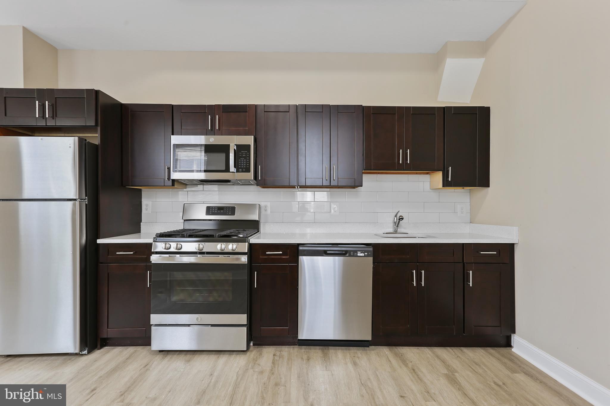 BROADWAY EAST - Residential Lease