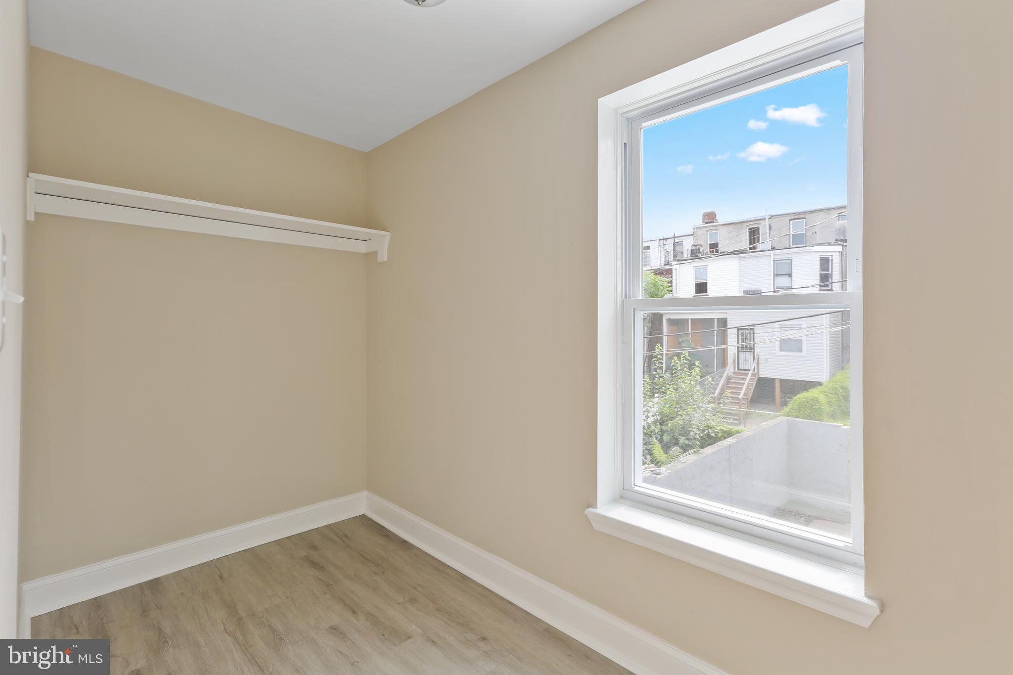 BROADWAY EAST - Residential Lease