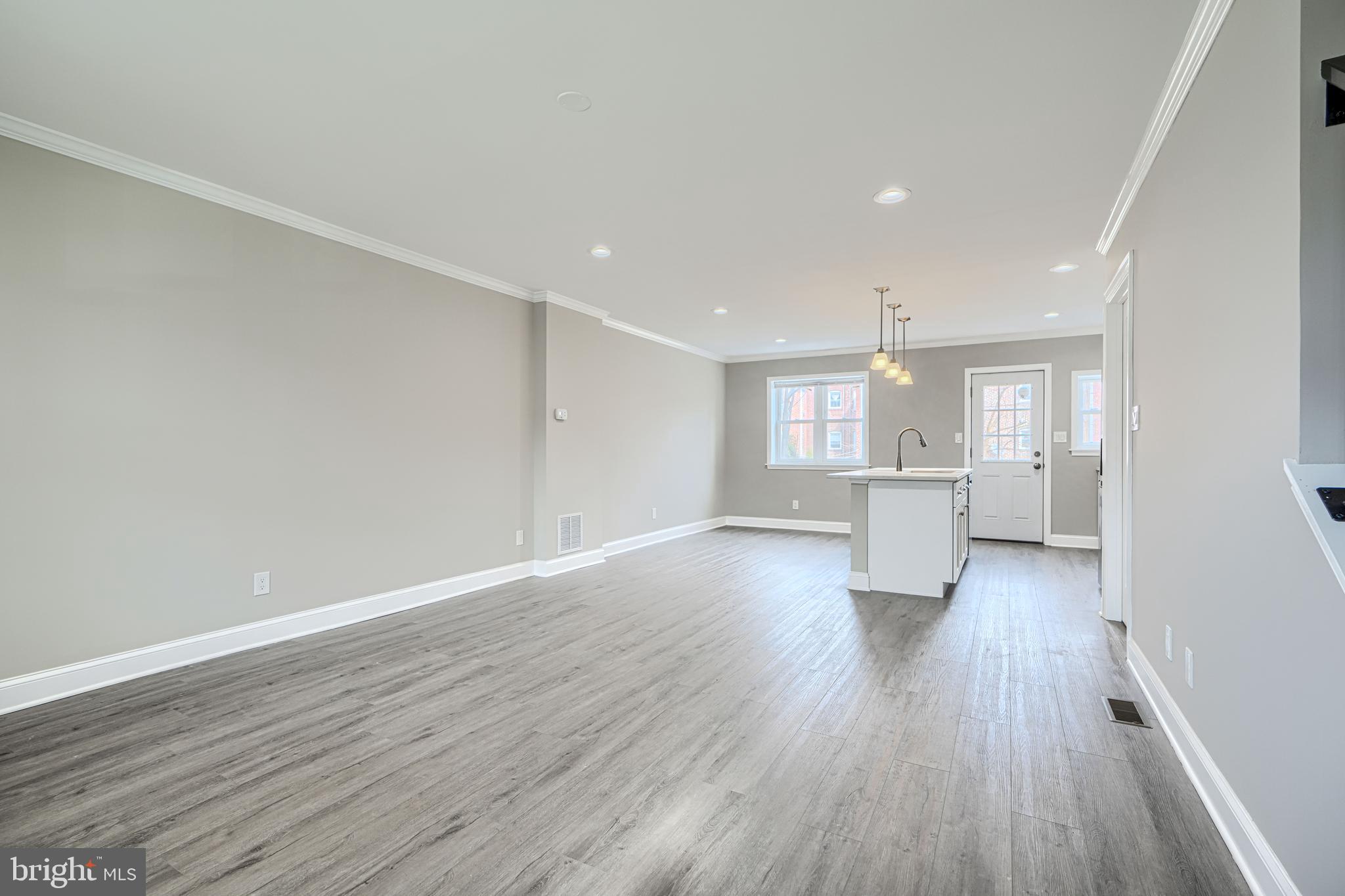 GREEKTOWN - Residential