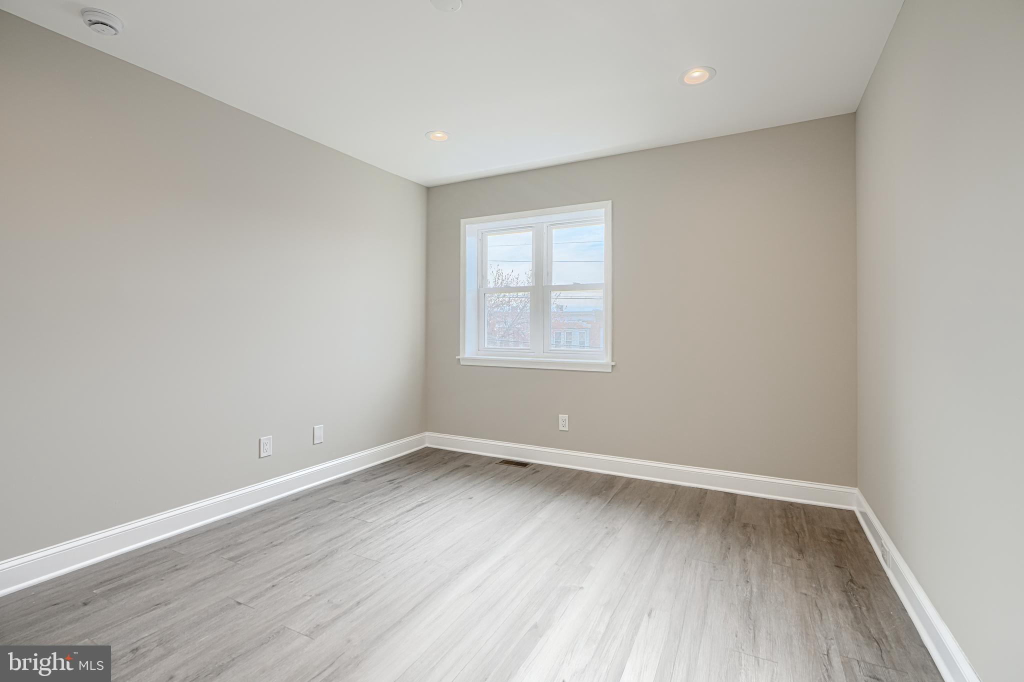 GREEKTOWN - Residential