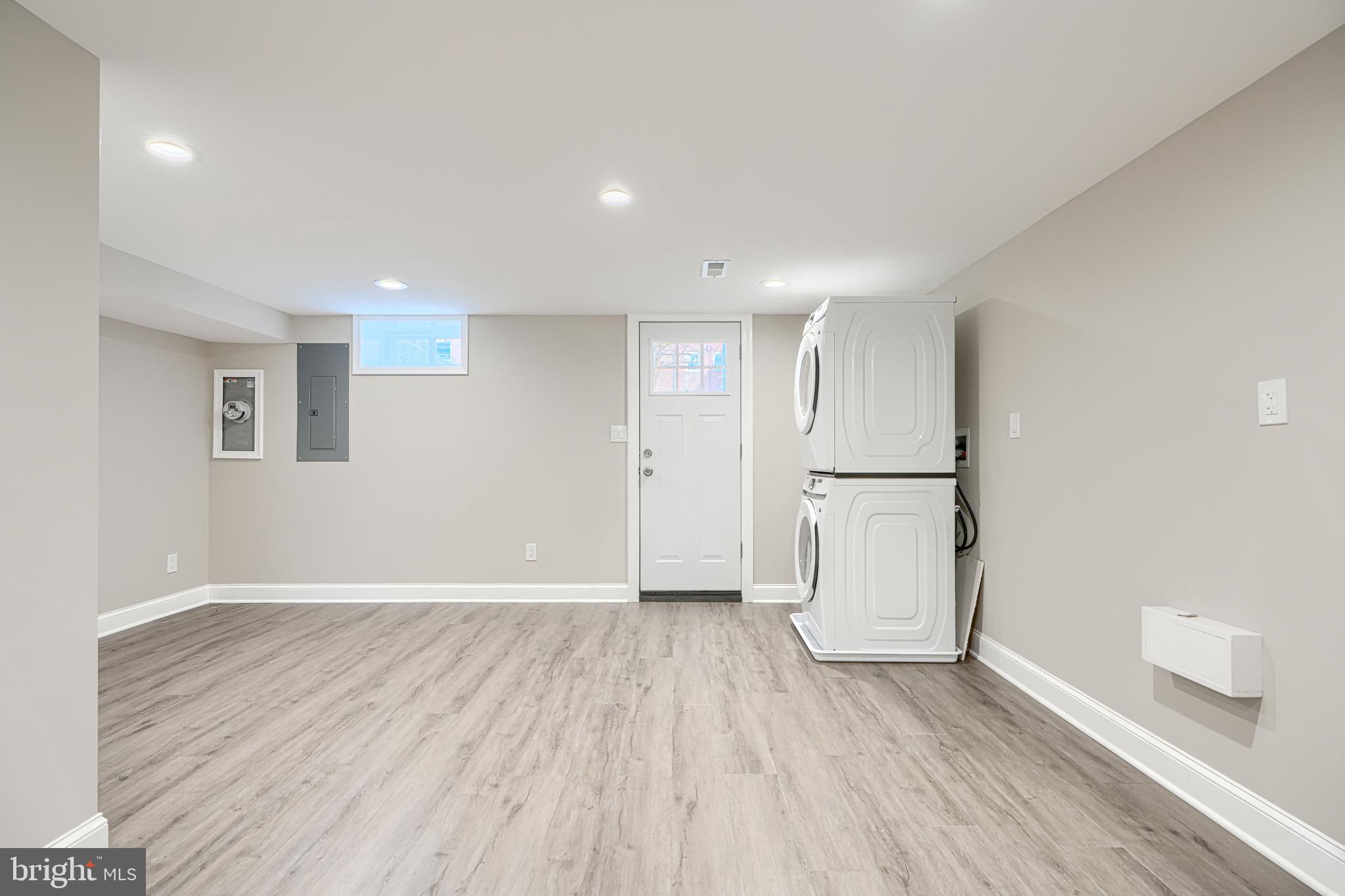 GREEKTOWN - Residential