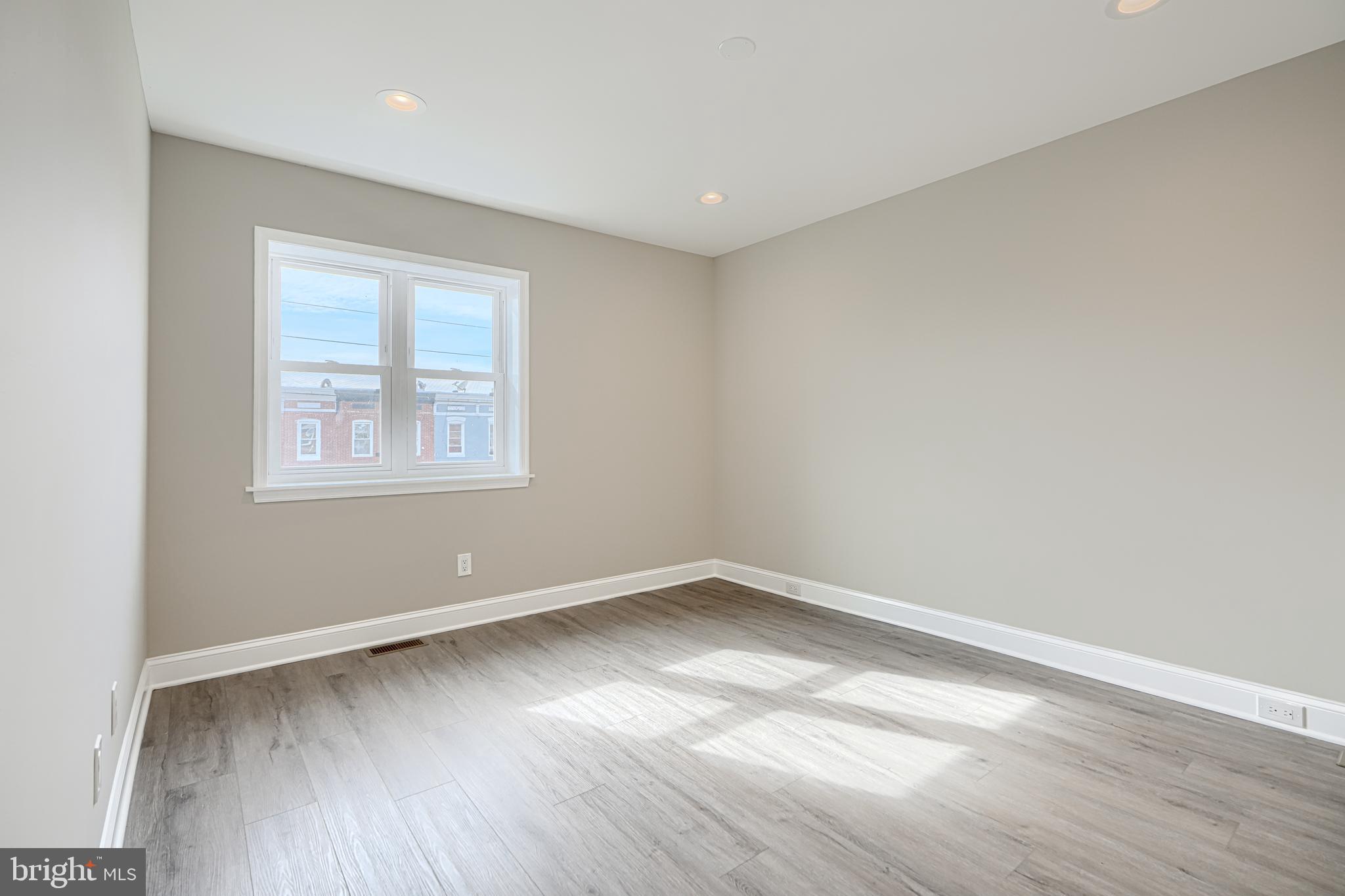 GREEKTOWN - Residential