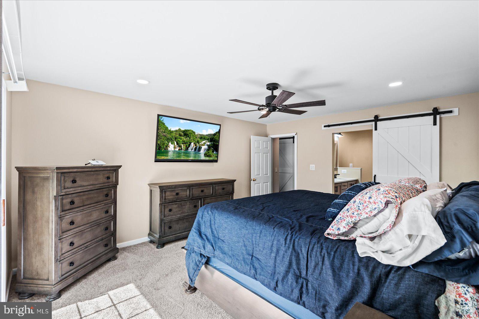 LAKE OF THE WOODS - Residential