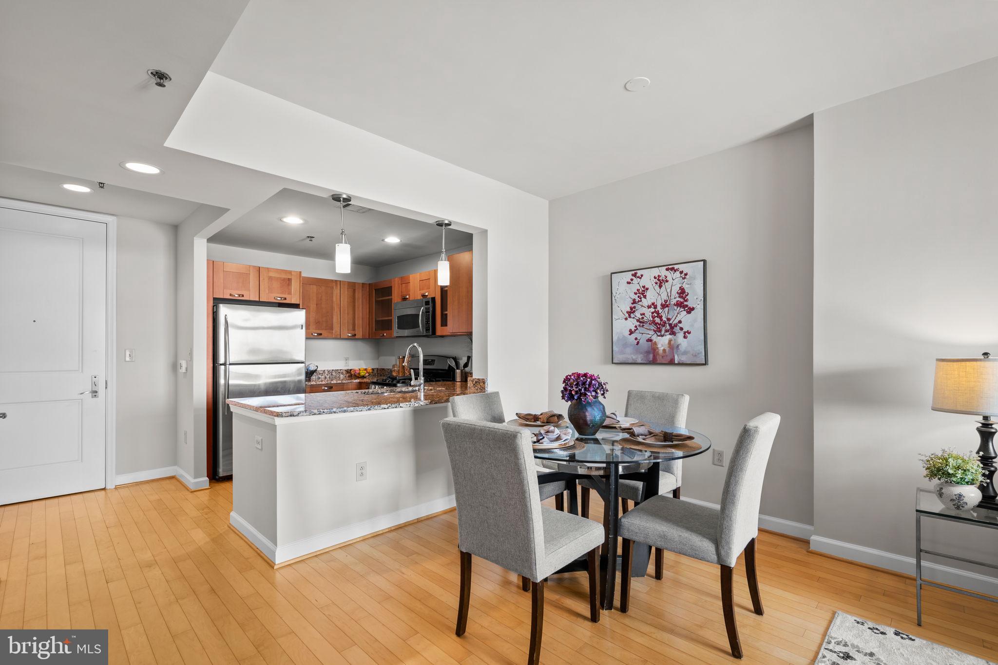 MIDTOWN BETHESDA NORTH - Residential