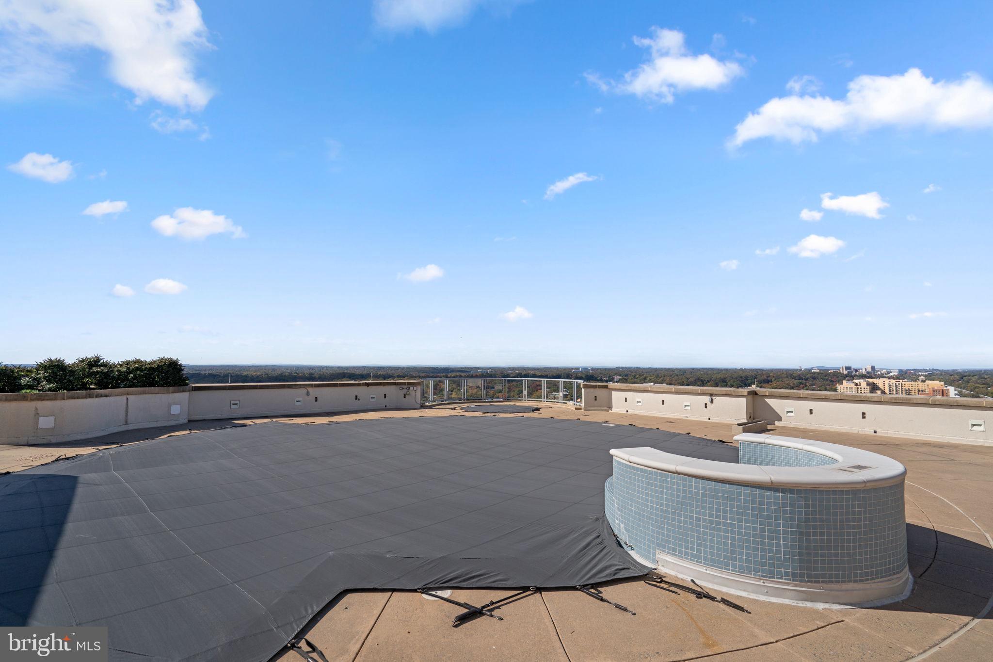 MIDTOWN BETHESDA NORTH - Residential