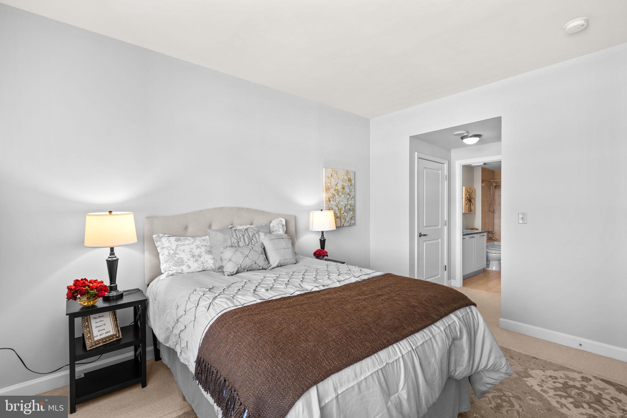 MIDTOWN BETHESDA NORTH - Residential