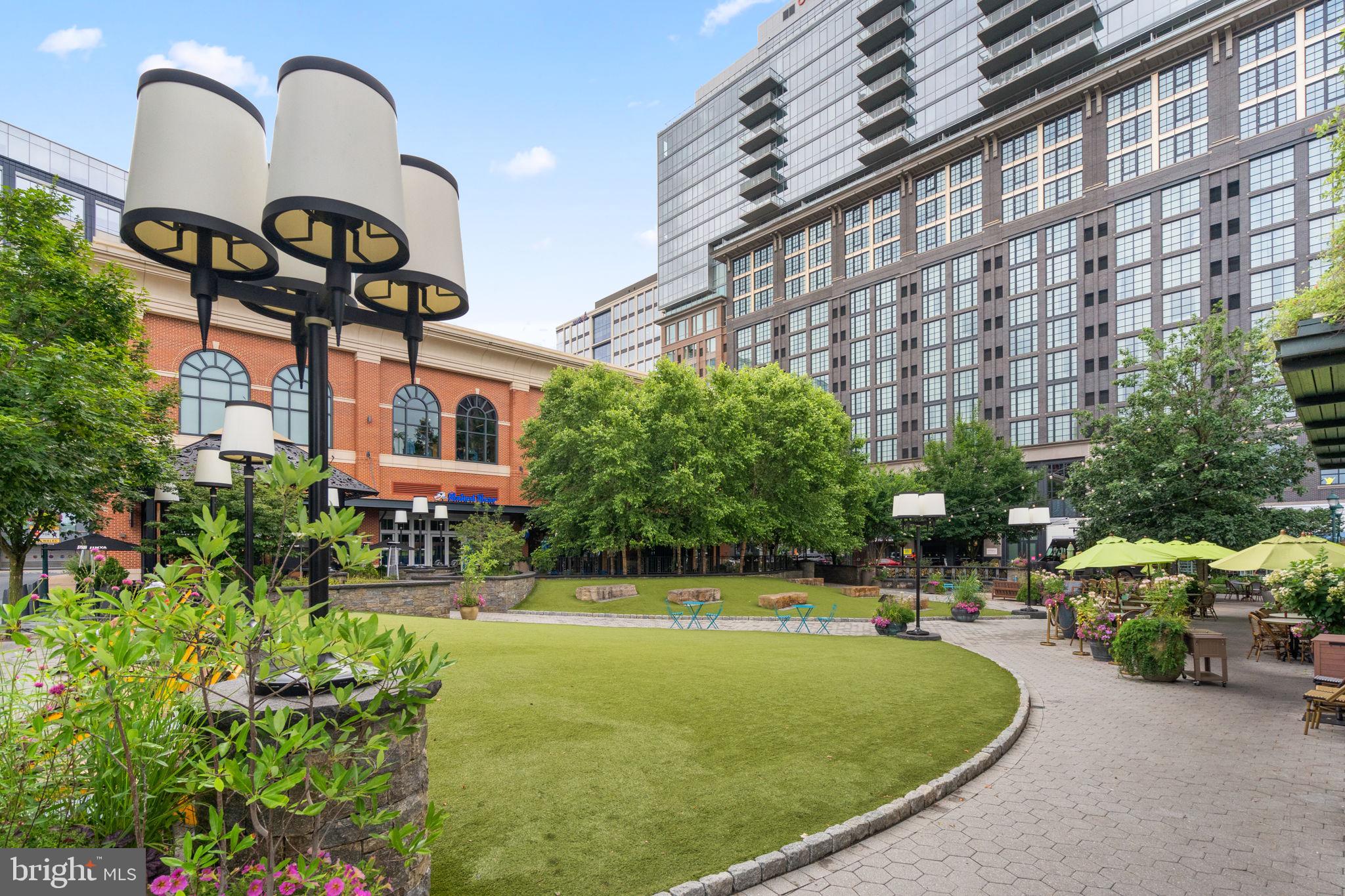 MIDTOWN BETHESDA NORTH - Residential