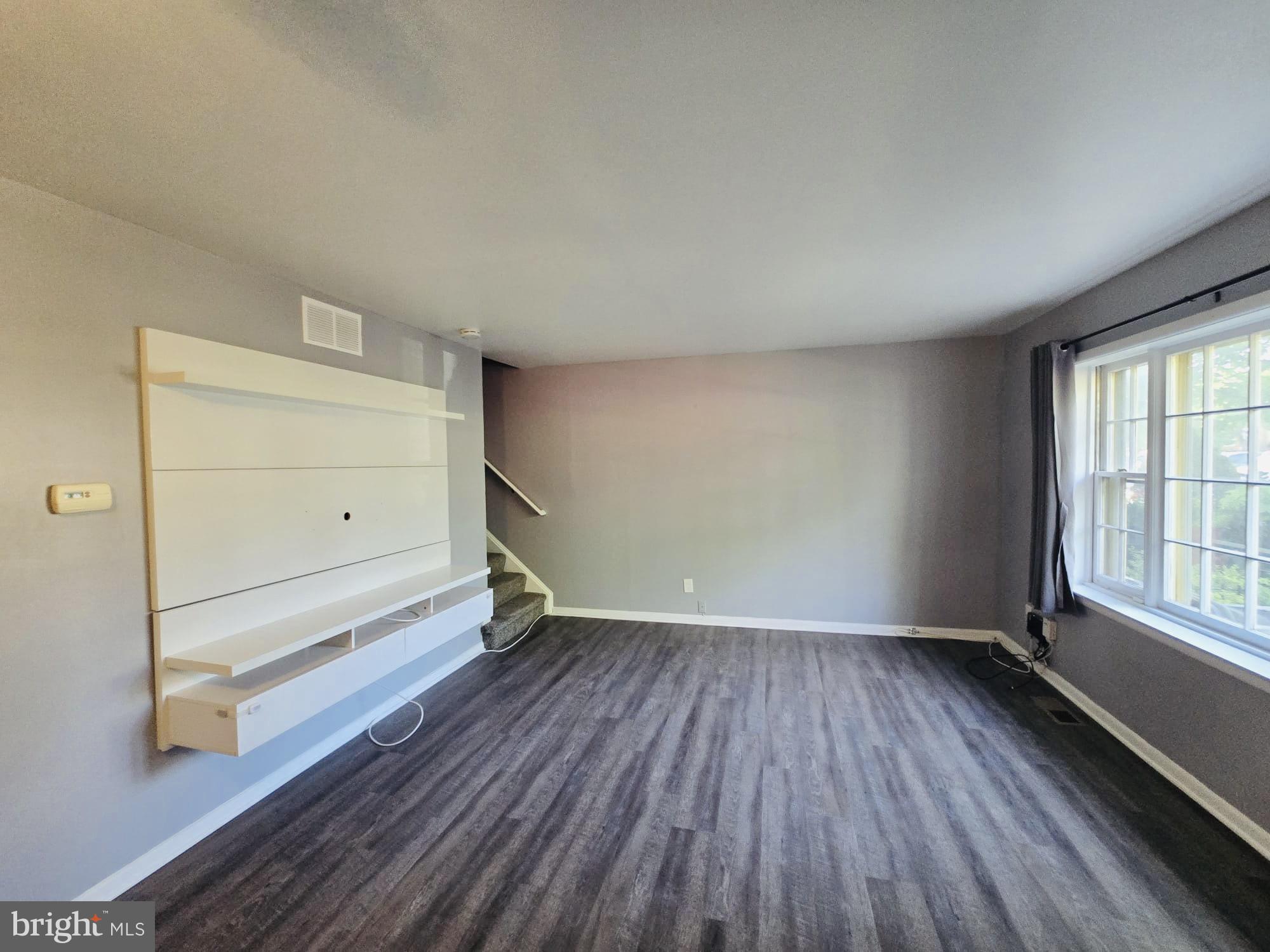 9090 MOONSHINE HOLLOW C