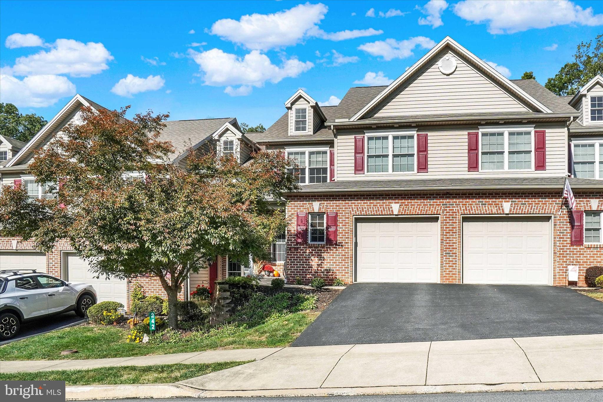 OLDE ORCHARD HILL - Residential