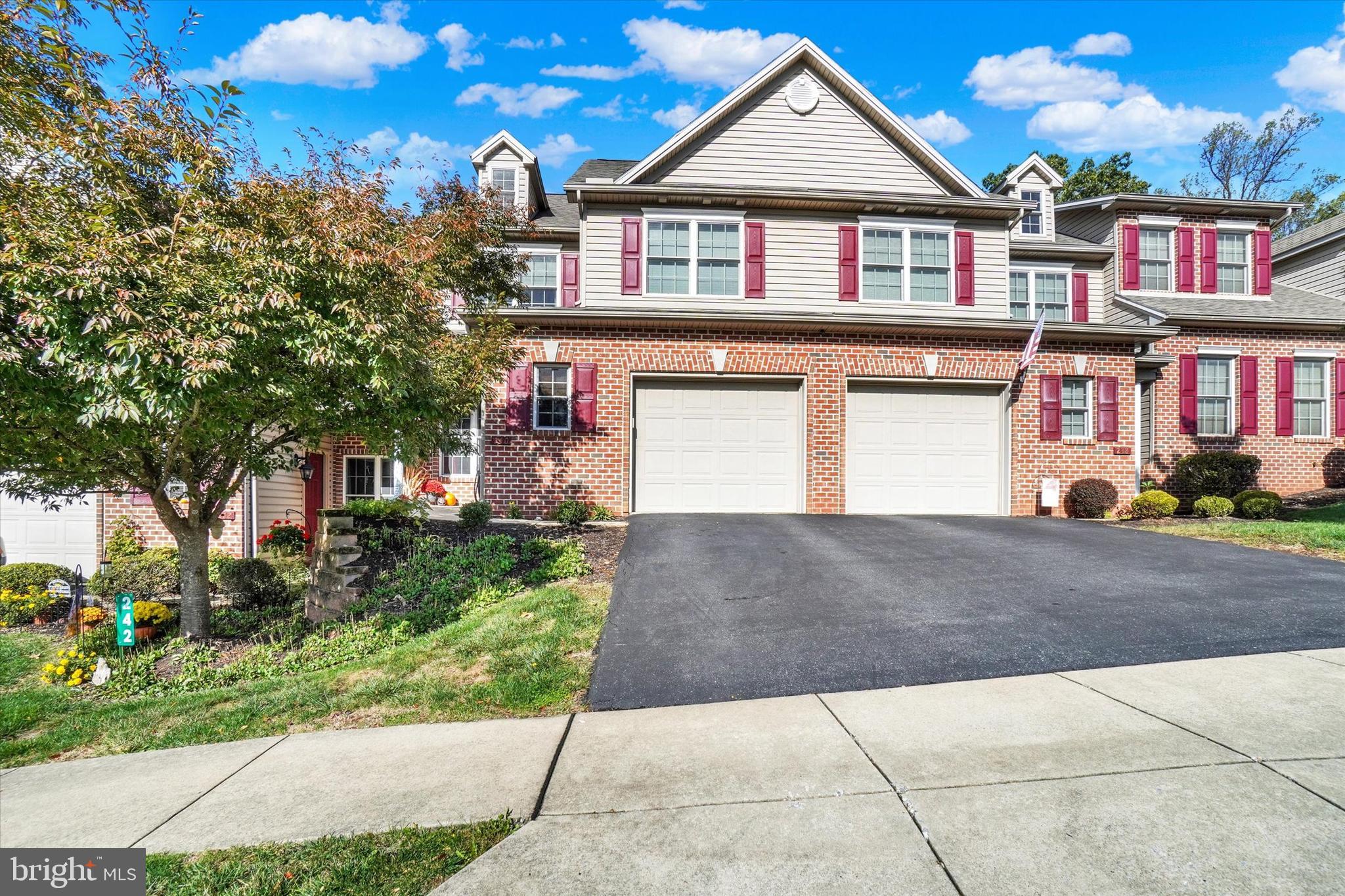 OLDE ORCHARD HILL - Residential