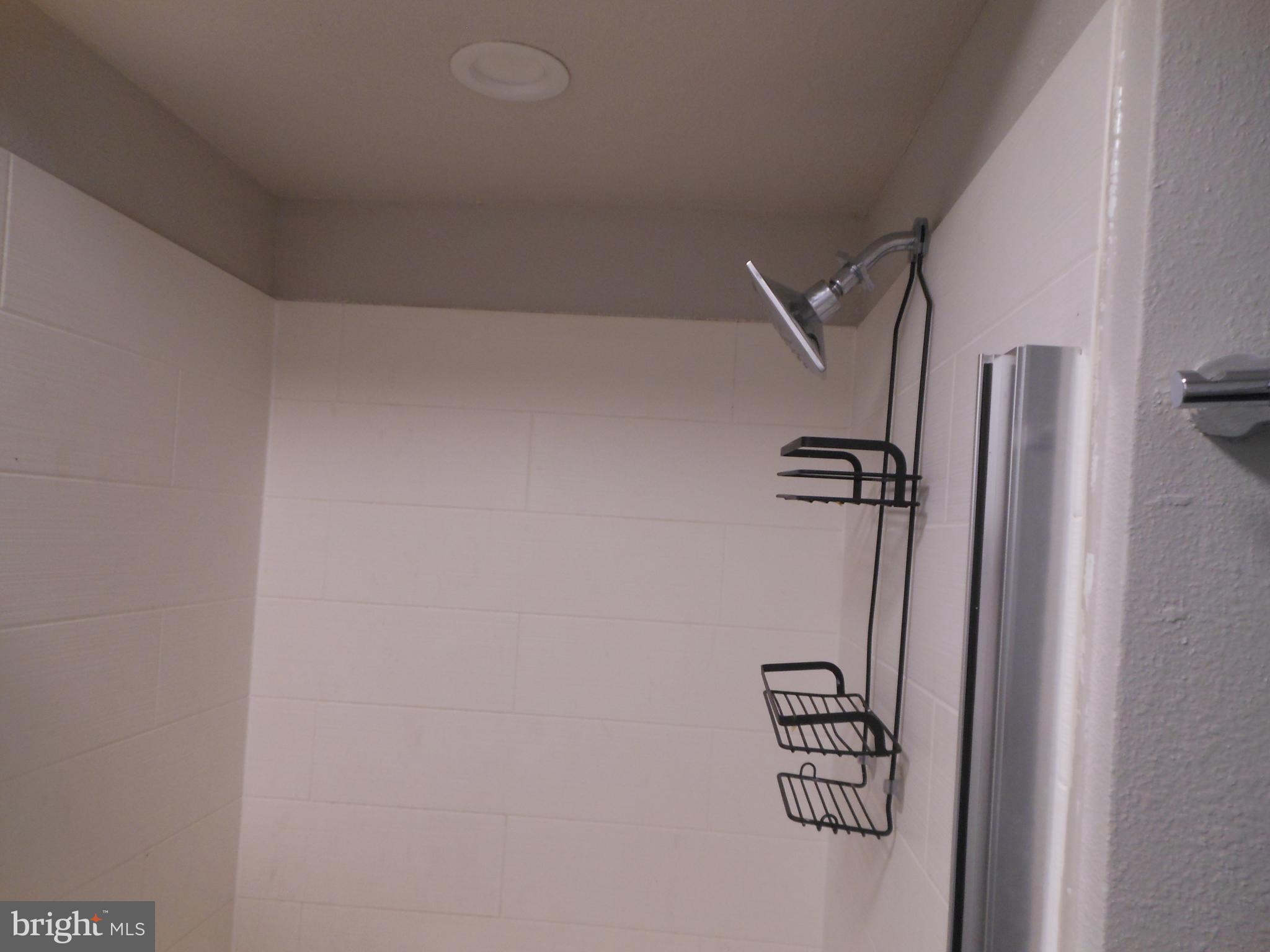 BROADFIELD - Residential