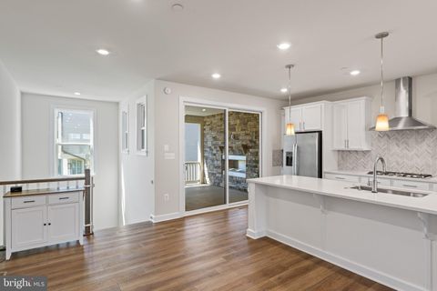 Tiny photo for 7504 Overview Terrace, COLUMBIA, MD 21044 (MLS # MDHW2066504)