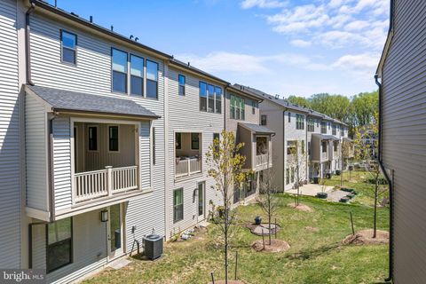 Tiny photo for 7504 Overview Terrace, COLUMBIA, MD 21044 (MLS # MDHW2066504)