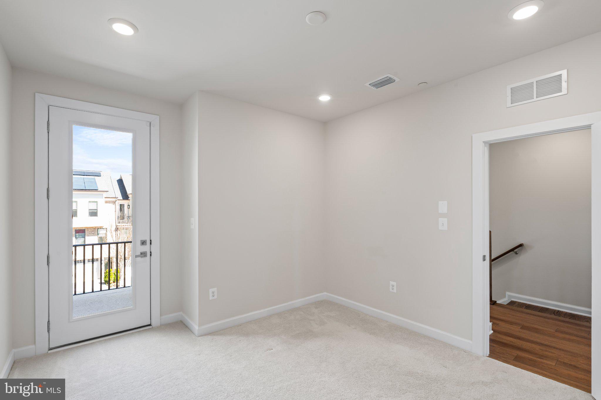 CEDAR CREEK - Residential