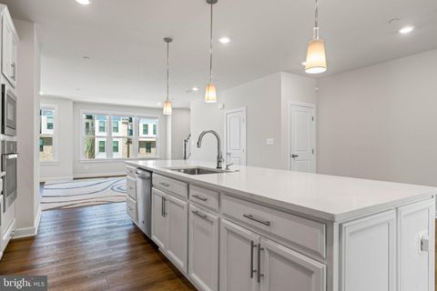 Tiny photo for 7504 Overview Terrace, COLUMBIA, MD 21044 (MLS # MDHW2066504)