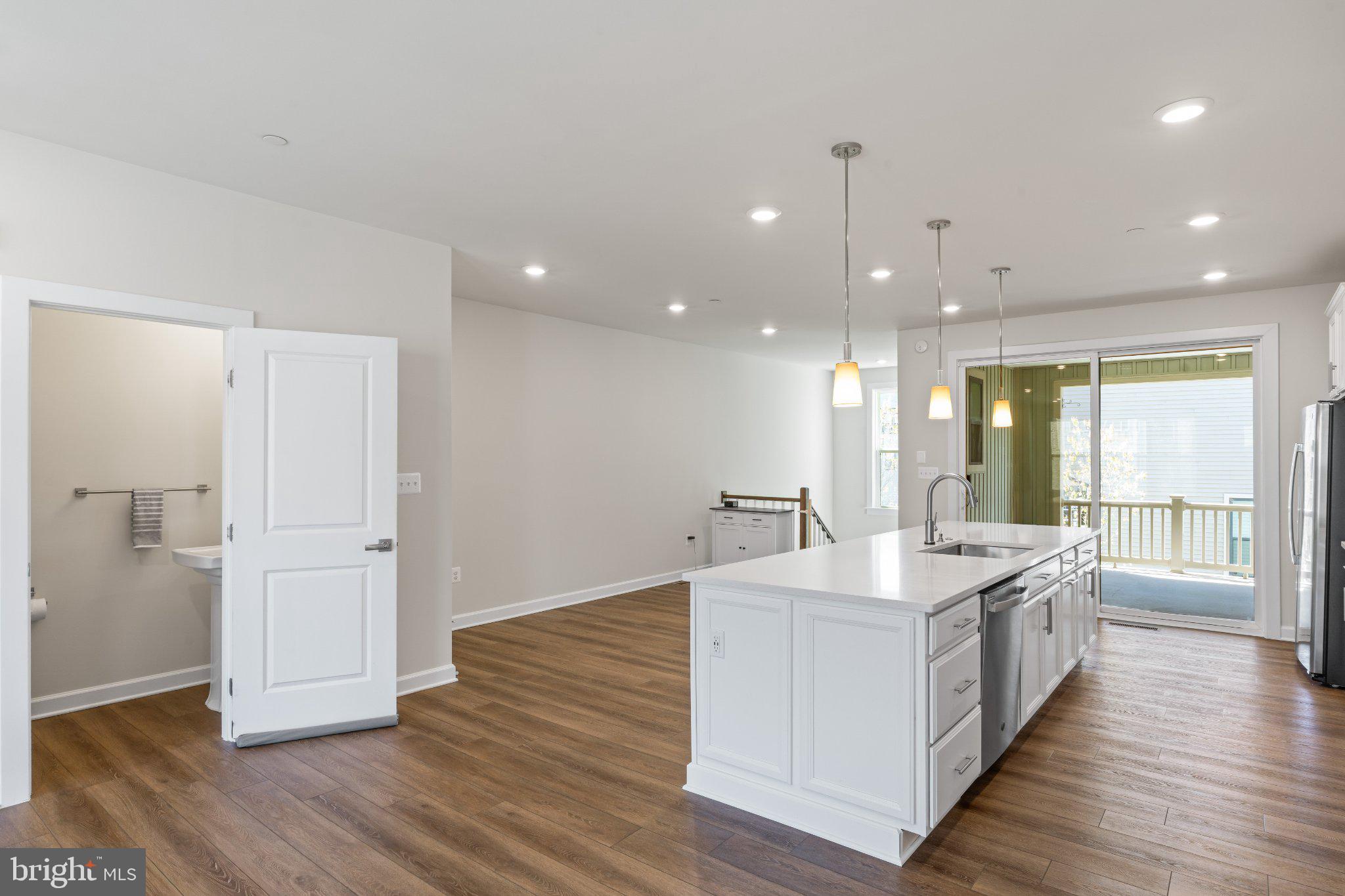 CEDAR CREEK - Residential