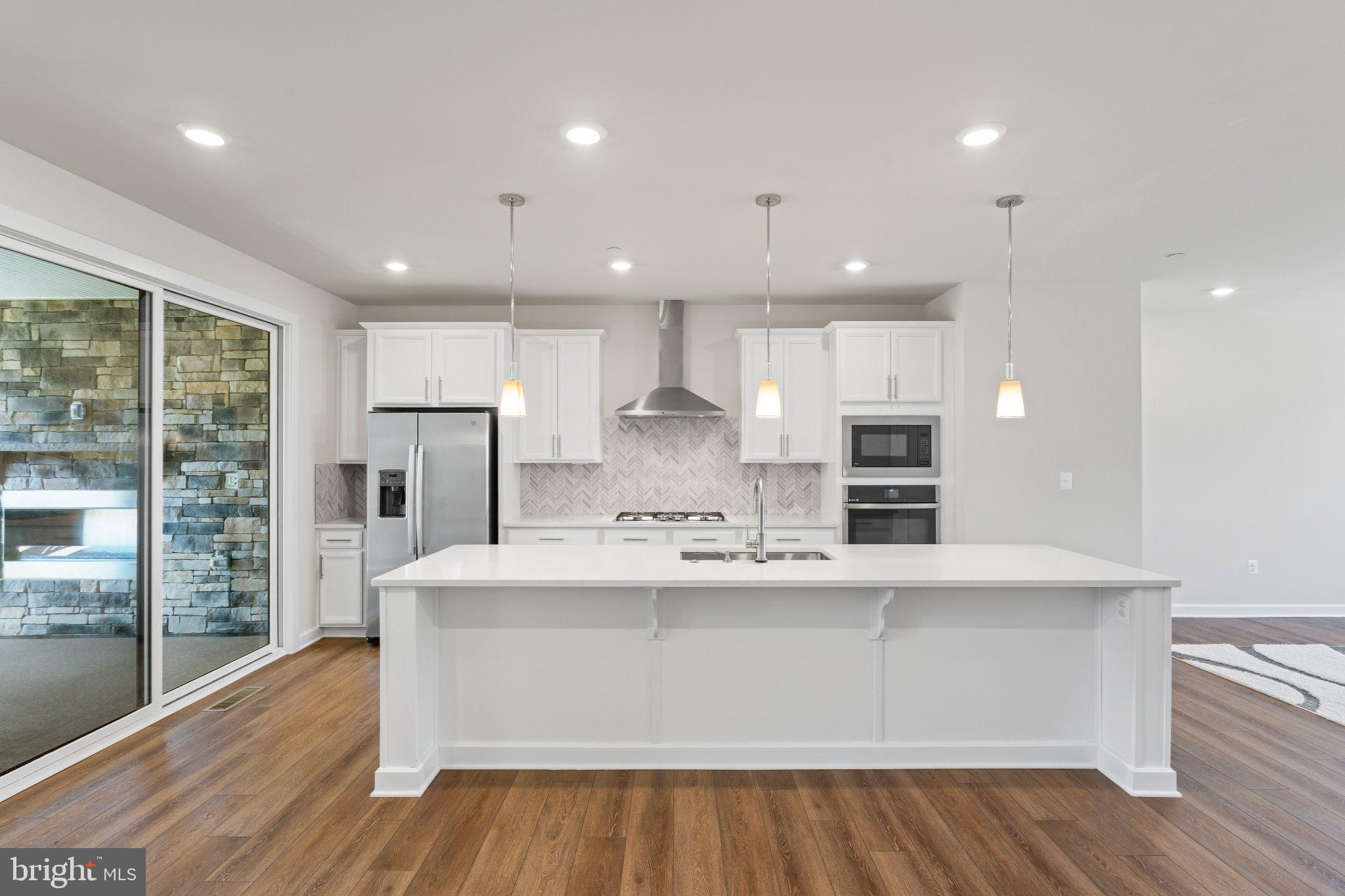 CEDAR CREEK - Residential