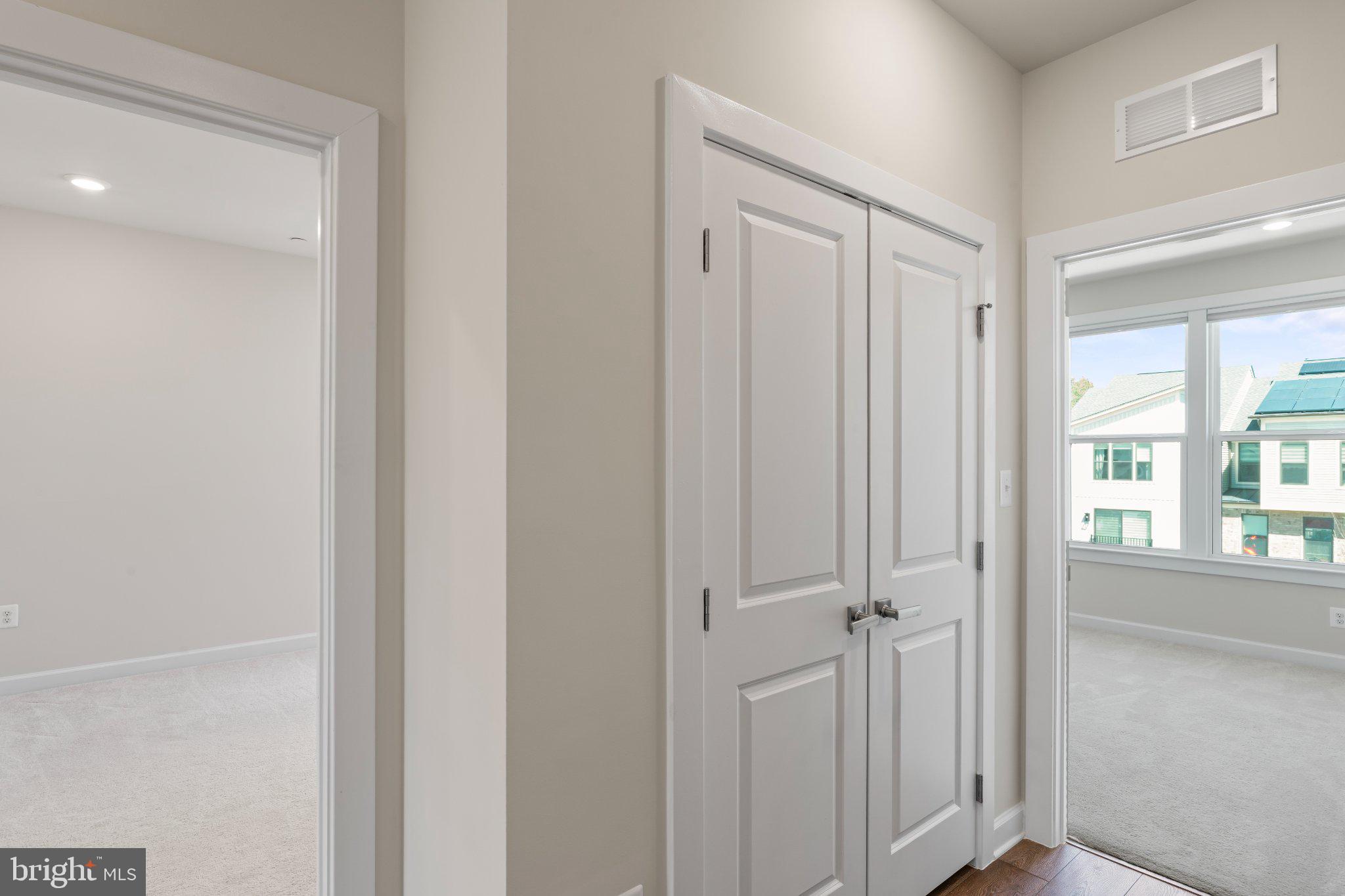 CEDAR CREEK - Residential