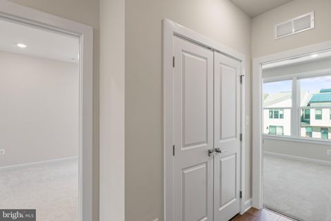 Tiny photo for 7504 Overview Terrace, COLUMBIA, MD 21044 (MLS # MDHW2066504)