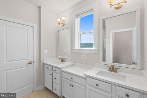 Tiny photo for 7504 Overview Terrace, COLUMBIA, MD 21044 (MLS # MDHW2066504)