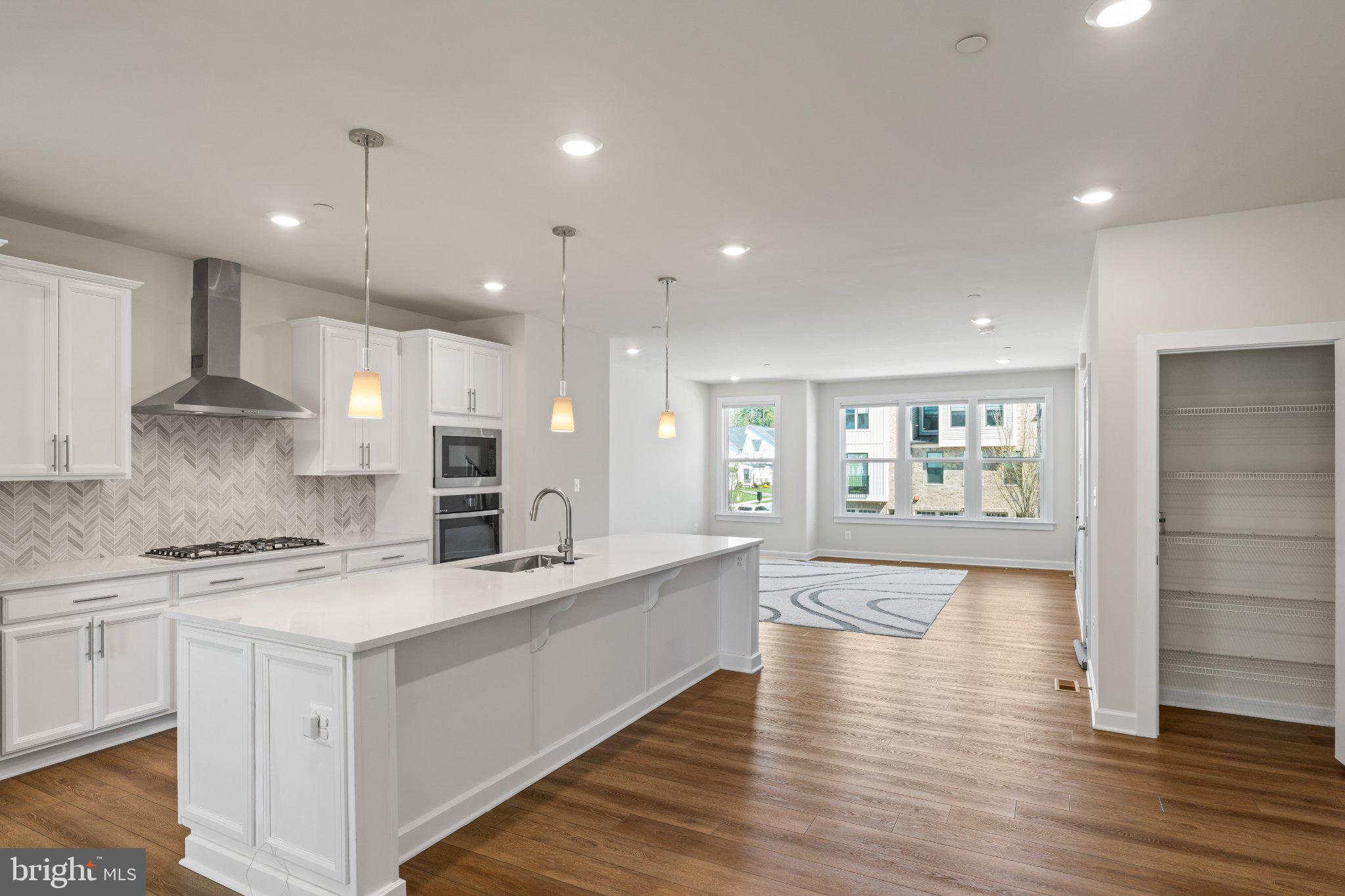 CEDAR CREEK - Residential