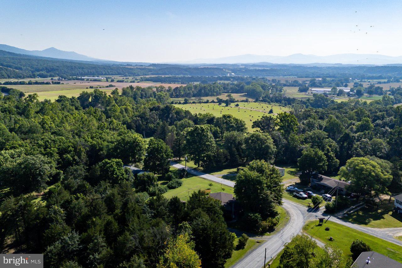LAND OF LURAY - Residential