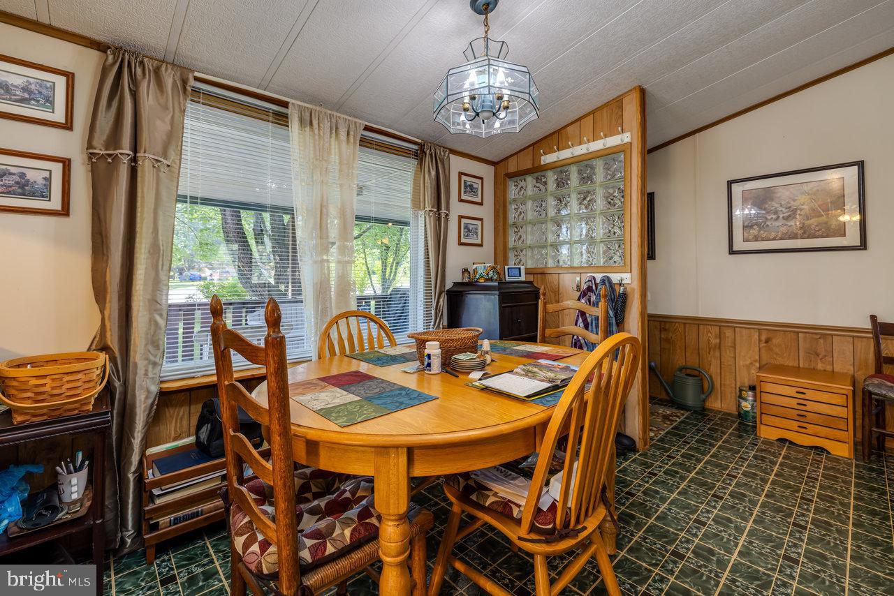 LAND OF LURAY - Residential