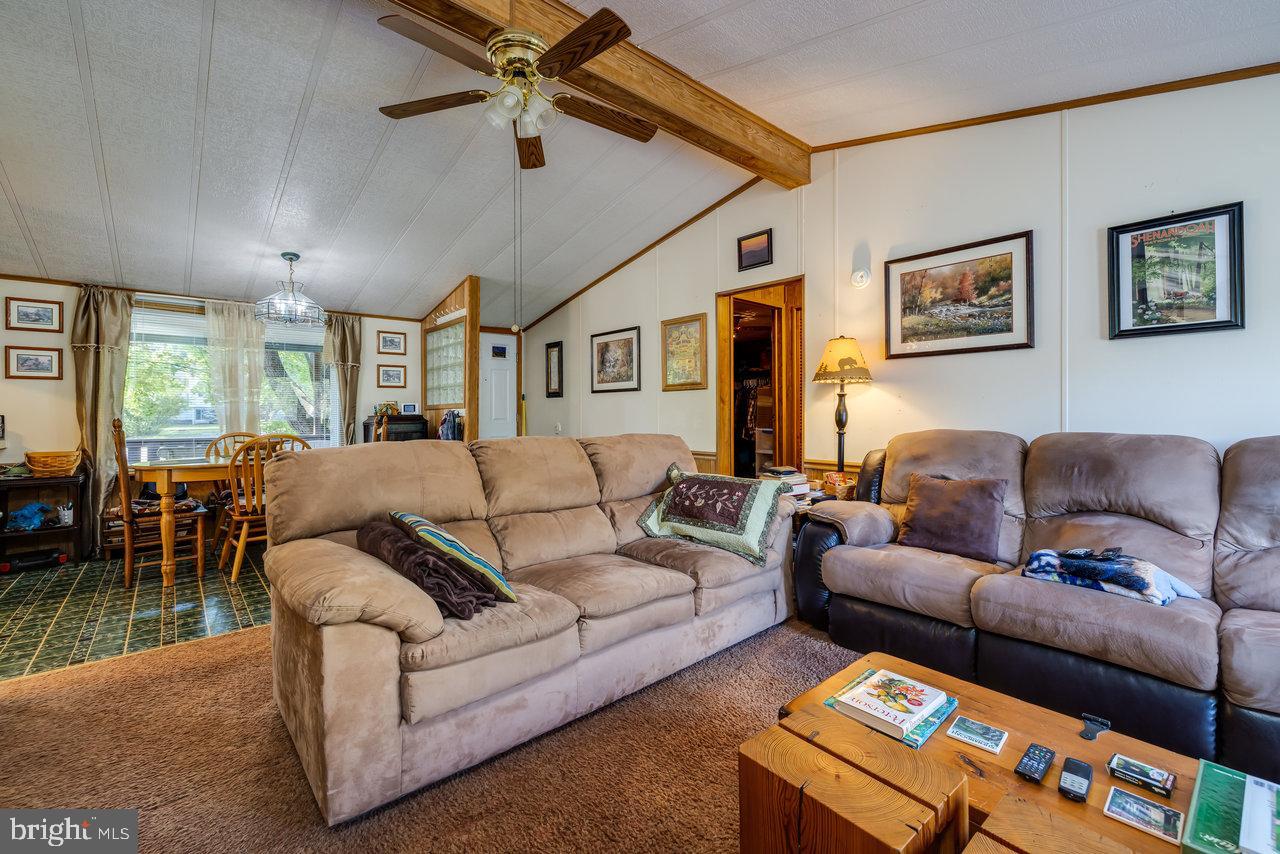 LAND OF LURAY - Residential