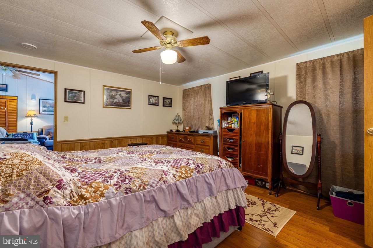 LAND OF LURAY - Residential