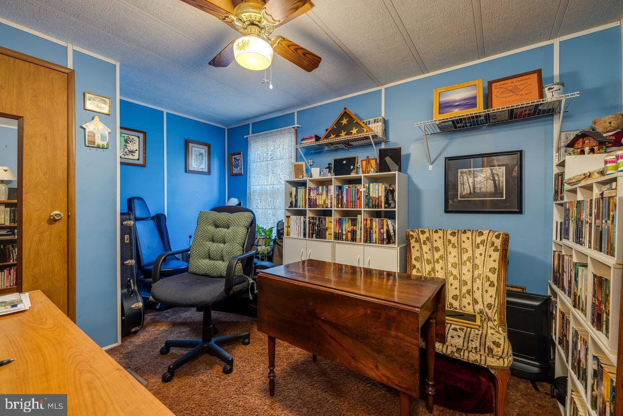 LAND OF LURAY - Residential