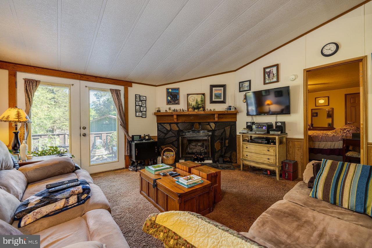 LAND OF LURAY - Residential