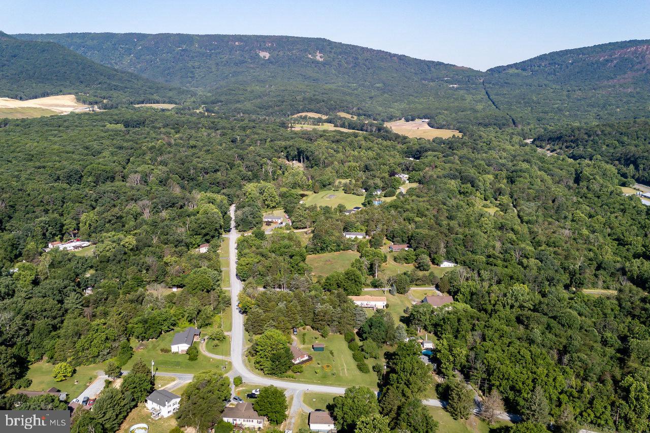 LAND OF LURAY - Residential