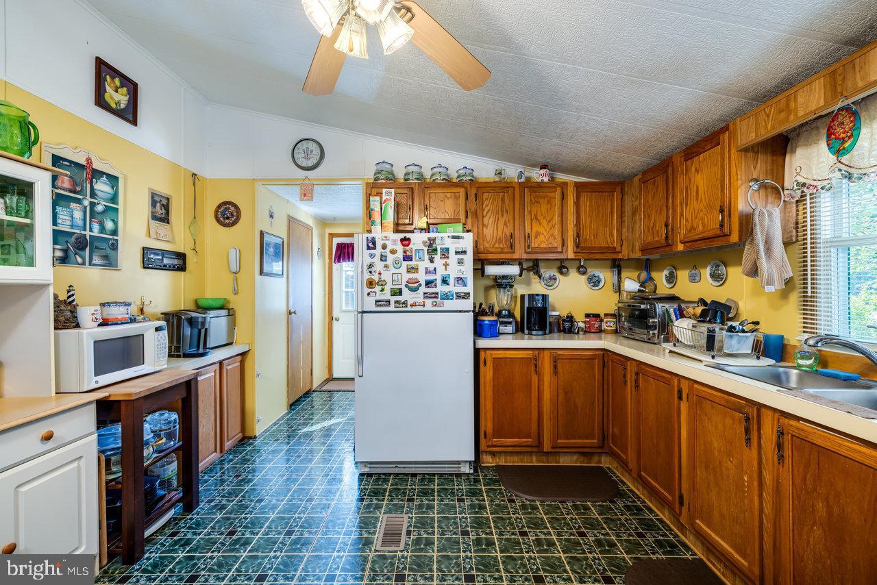 LAND OF LURAY - Residential