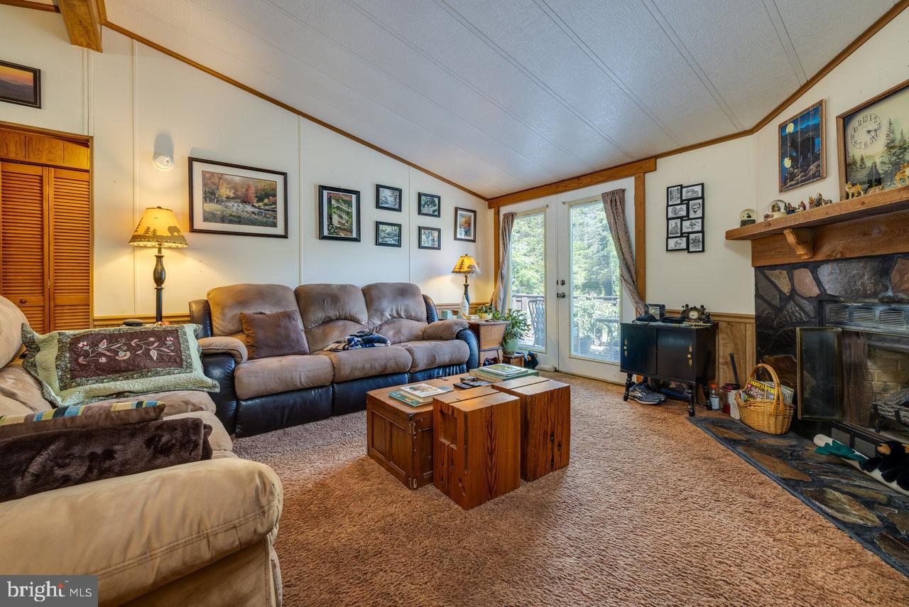 LAND OF LURAY - Residential