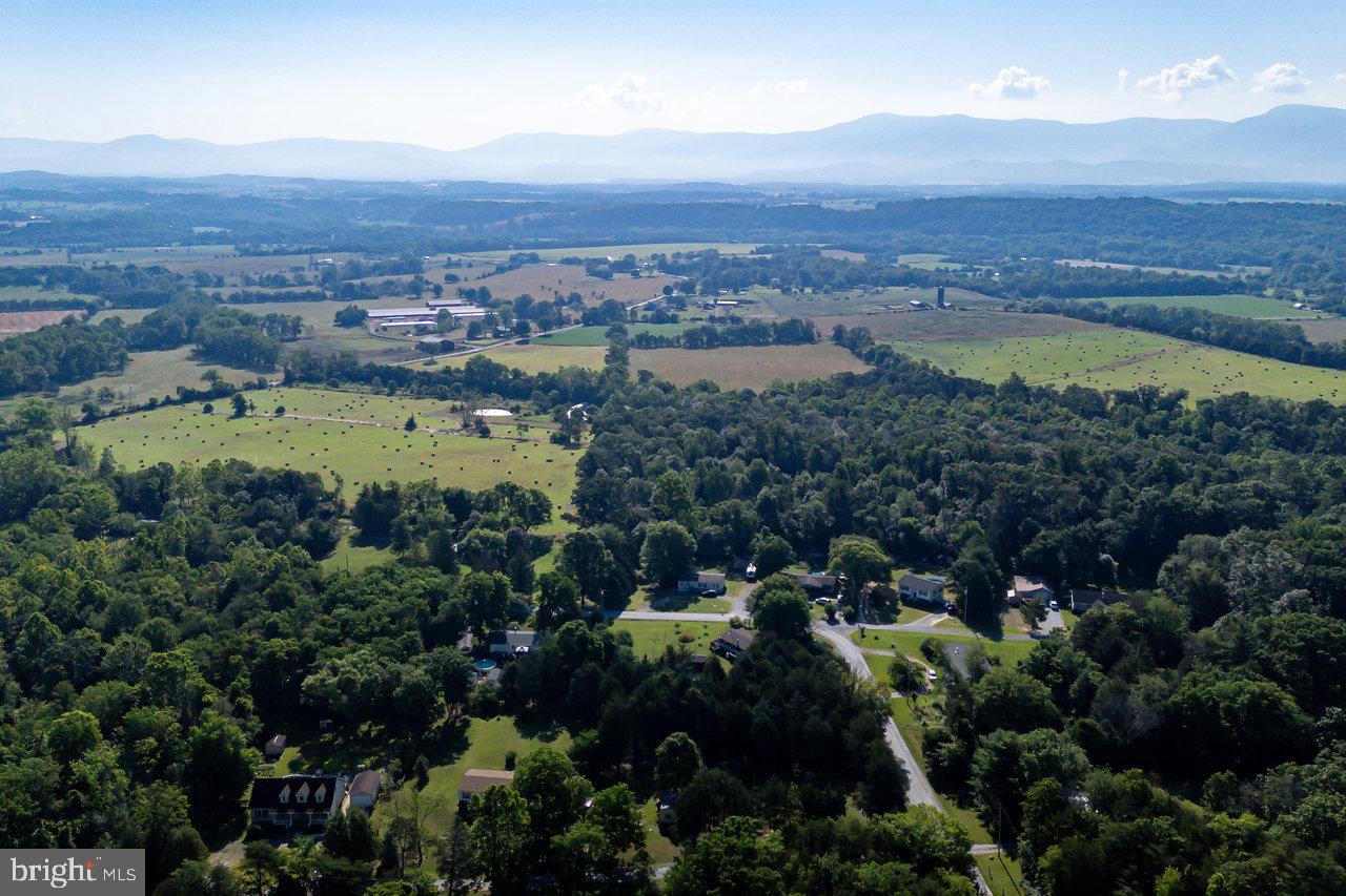 LAND OF LURAY - Residential