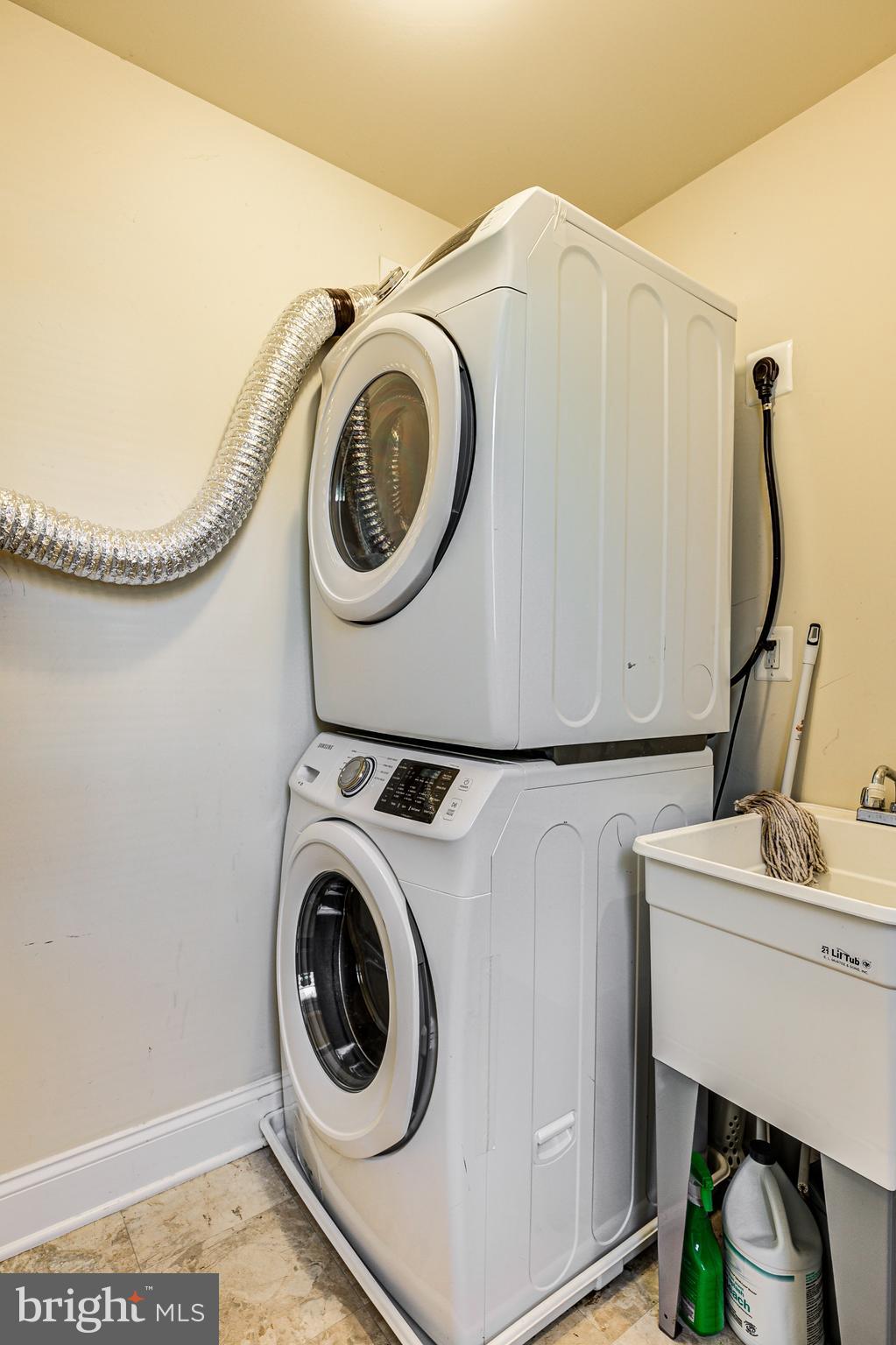 CANTON HISTORIC DISTRICT - Residential Lease