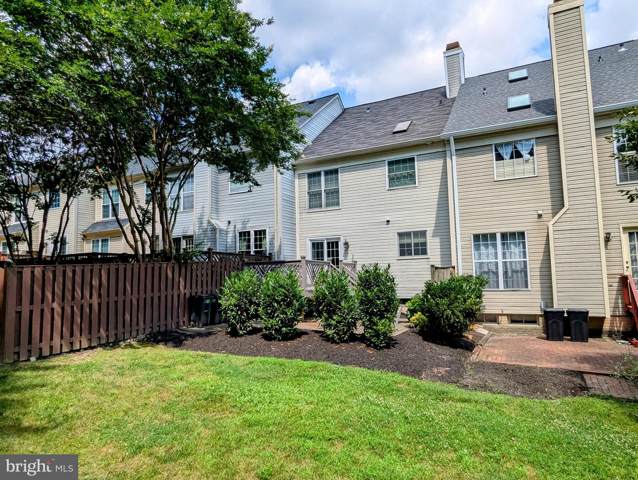 611 LAVENHAM COURT