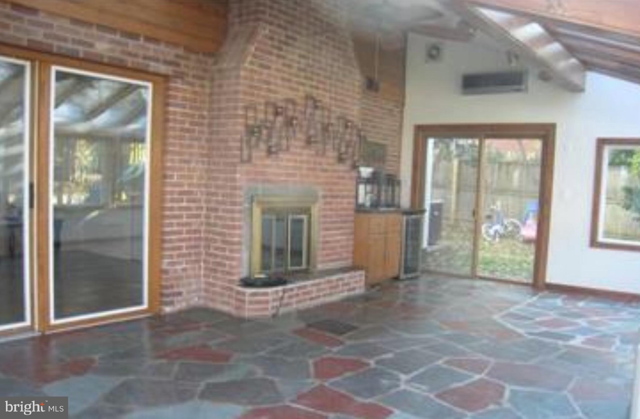 PARKVIEW - Residential Lease