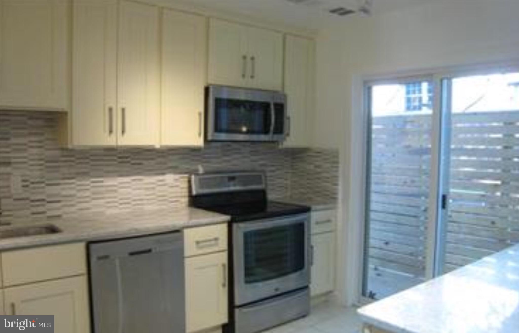 PARKVIEW - Residential Lease