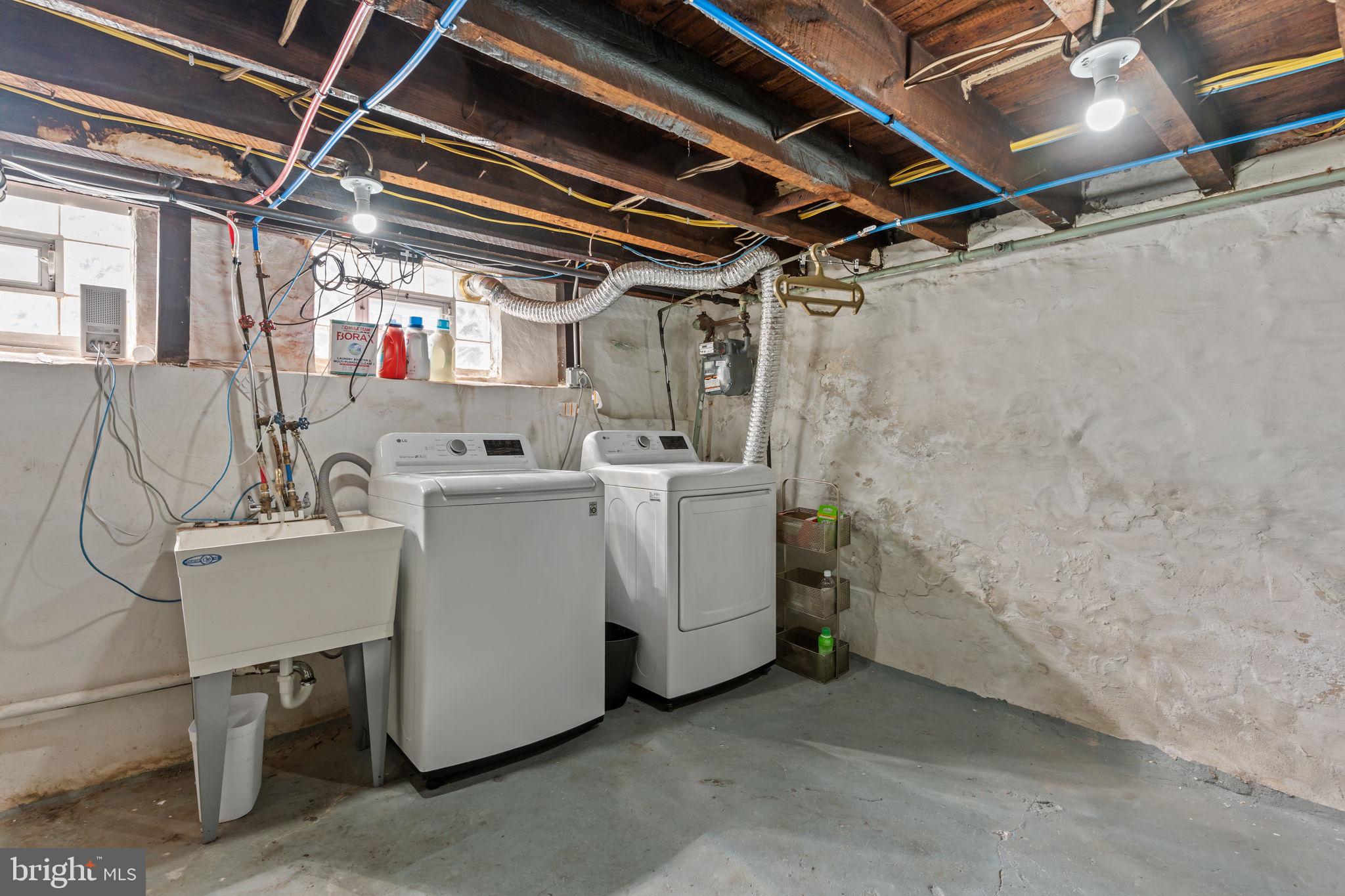 BRIDESBURG - Residential